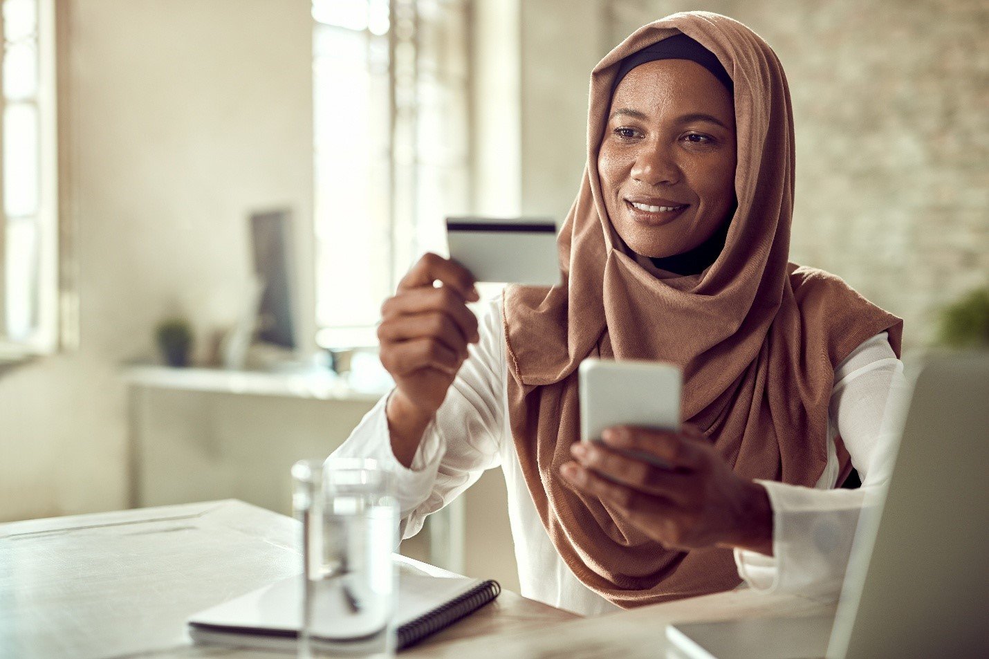 Opening a Bank Account in UAE: Guide for Individuals and Companies