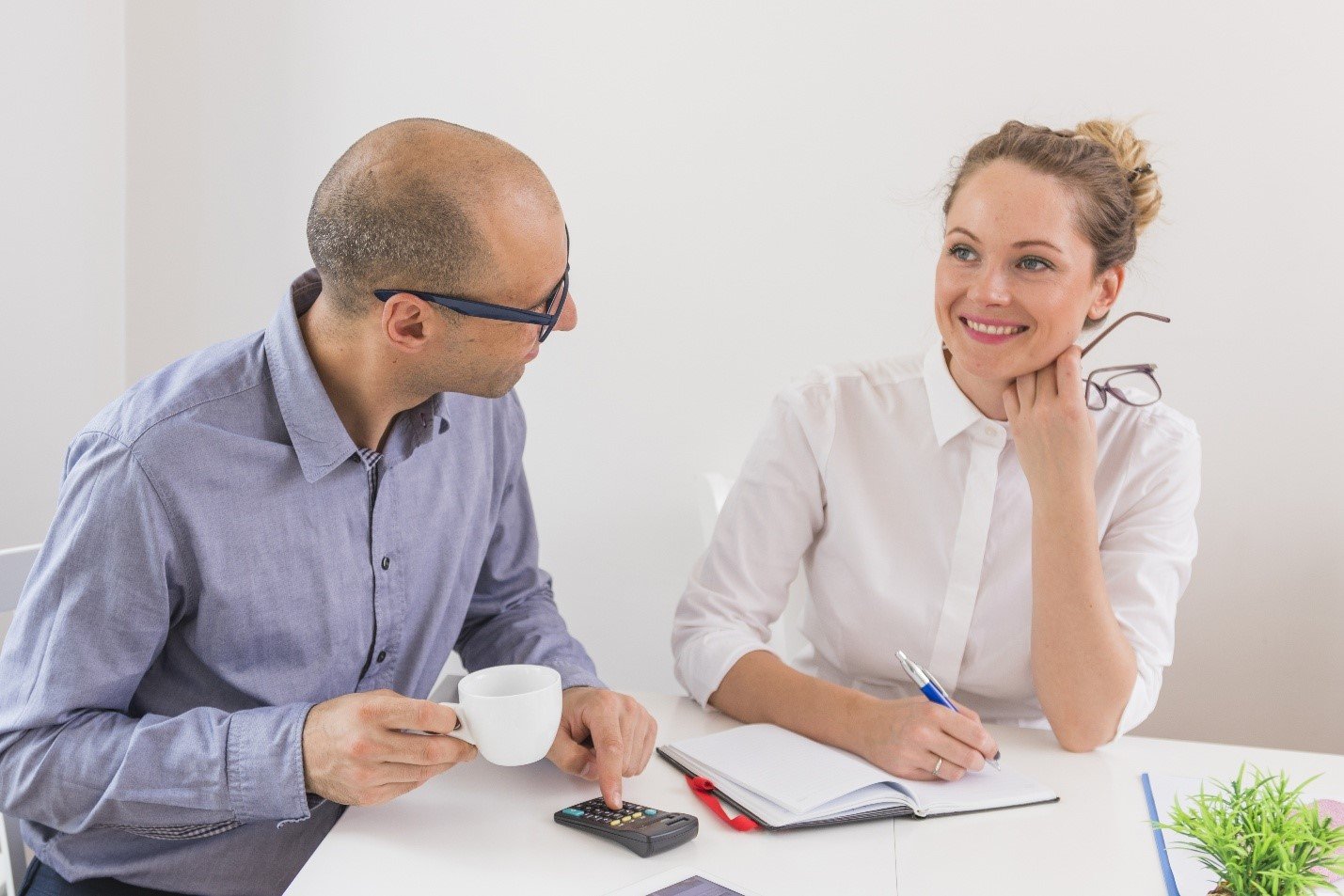 Dubai Consulting Market 2026: High-Profit Consulting Niches in Compliance, AI, ESG and Sector Advisory