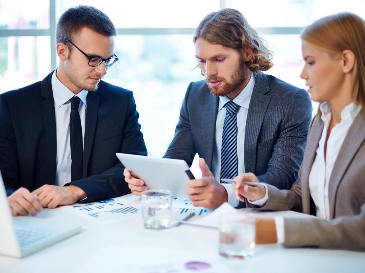 Invest in Dubai: how DET and One-Clik make business setup easier