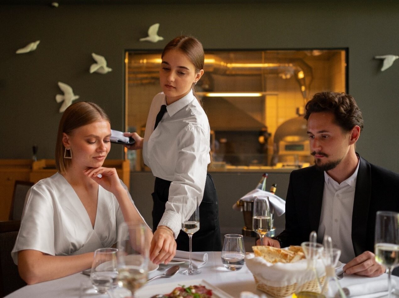 Restaurant Business Setup in Dubai: Demand, License, Profitability, and Compliance Guide