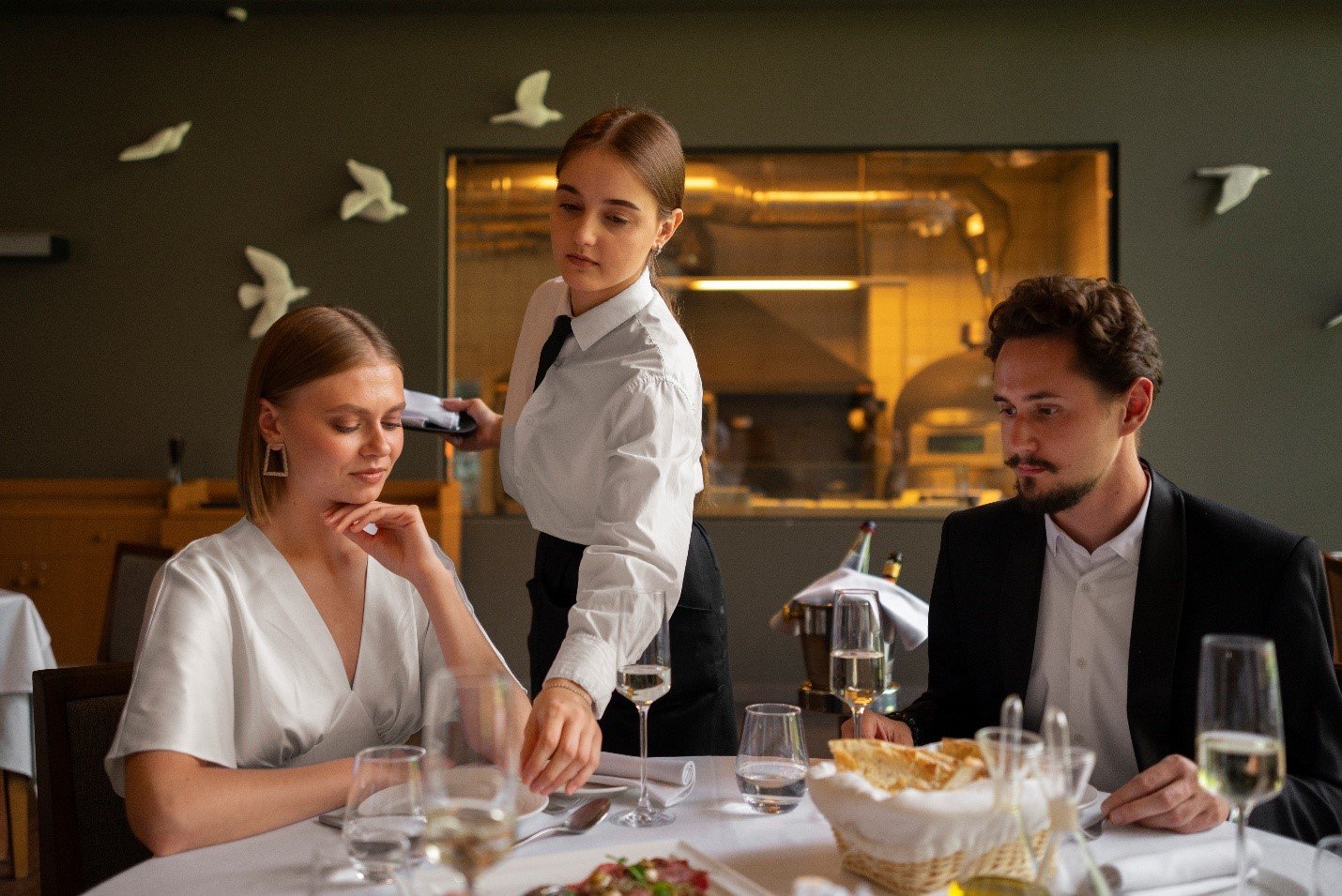 Restaurant Business Setup in Dubai: Demand, License, Profitability, and Compliance Guide