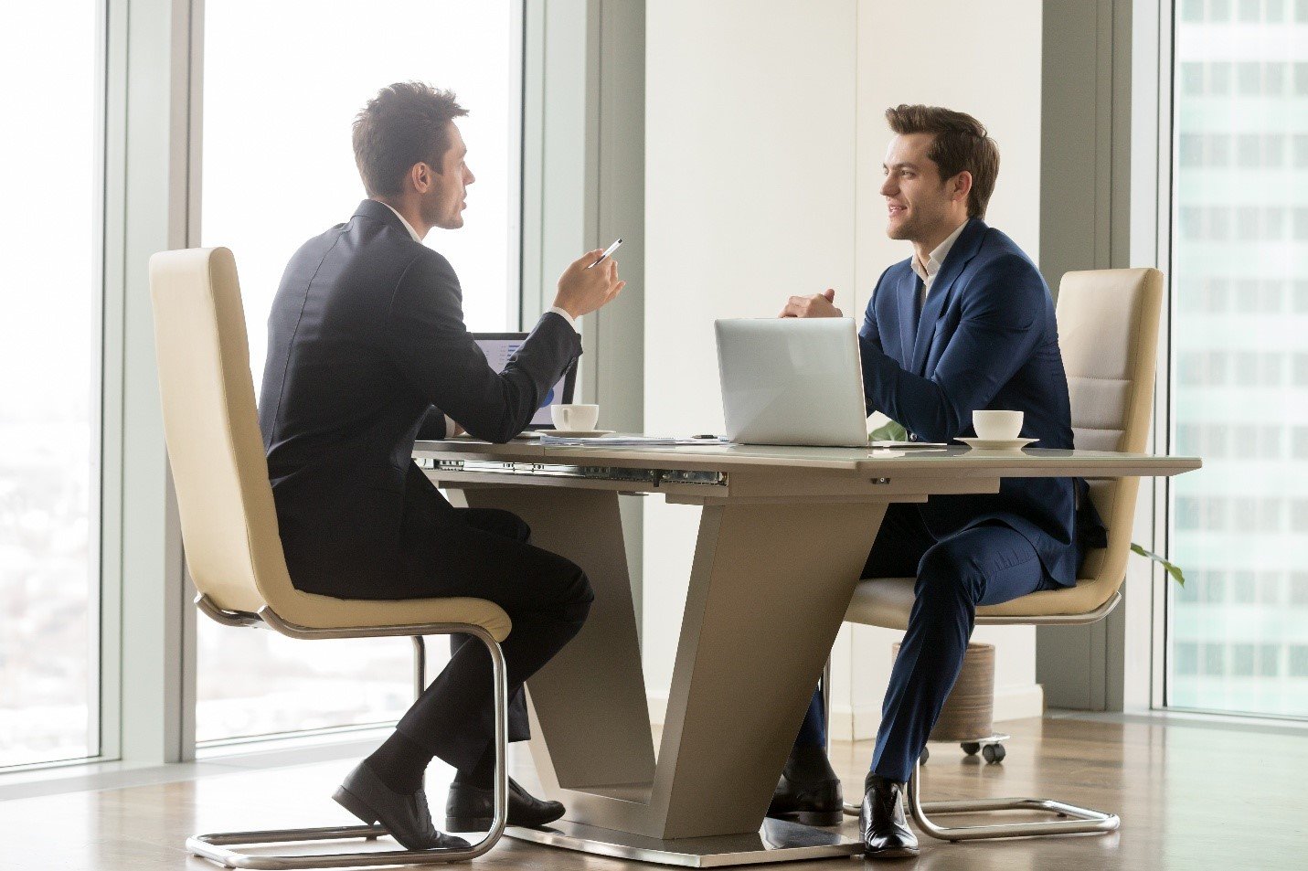 Invest in Dubai: how DET and One-Clik make business setup easier