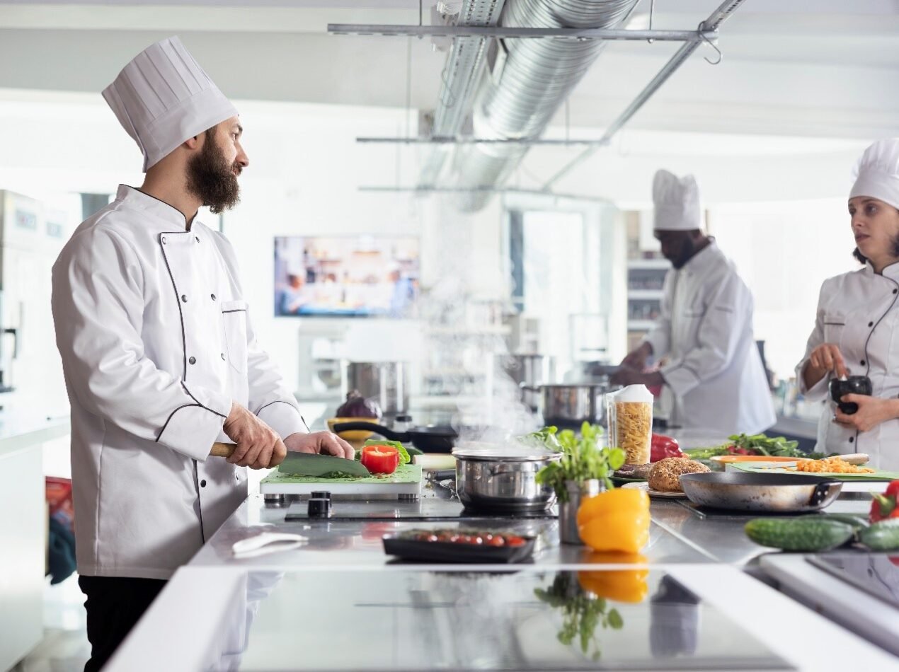 How to Set Up a Cloud Kitchen Business in Dubai (2026 Guide)