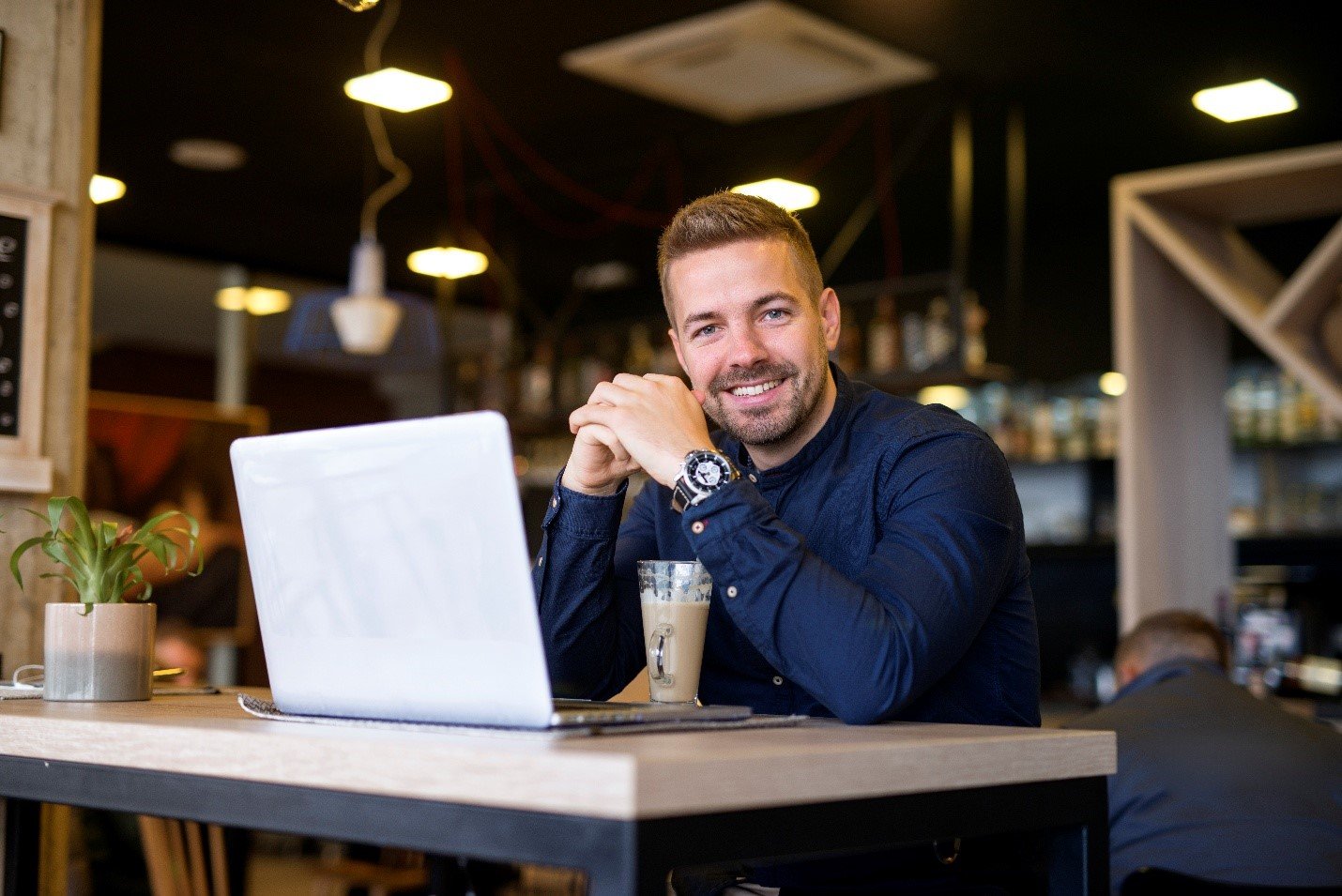How to Set Up a Cloud Kitchen Business in Dubai (2026 Guide)