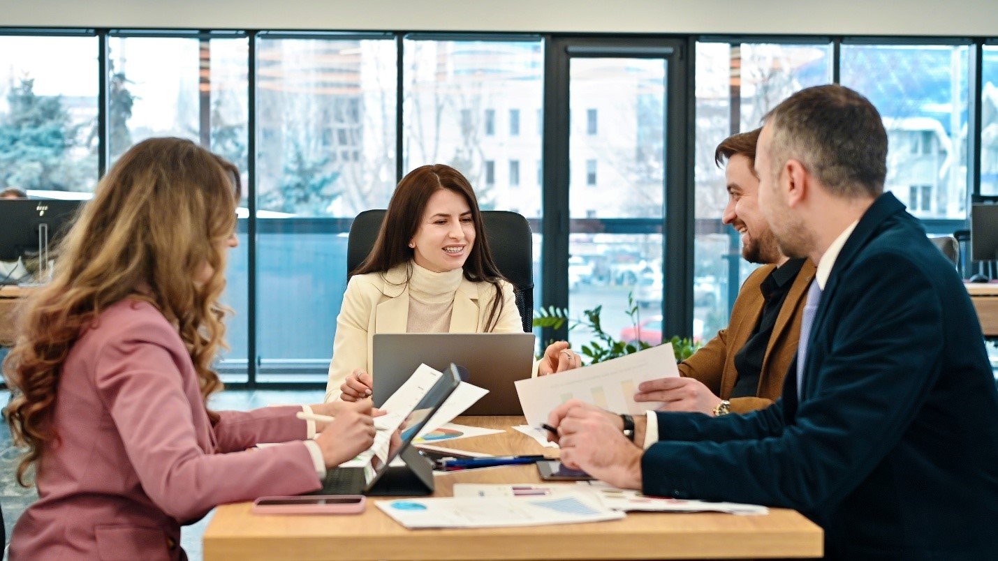 UAE Business License Renewal Guide: Documents, Costs, Penalties and Timeline